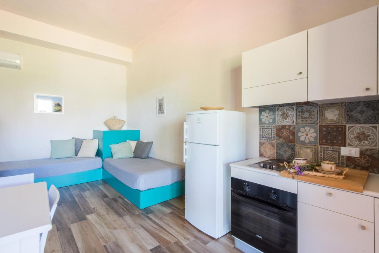 Ulivo Blu Holiday Homes カステッランマーレ・デル・ゴルフォ エクステリア 写真