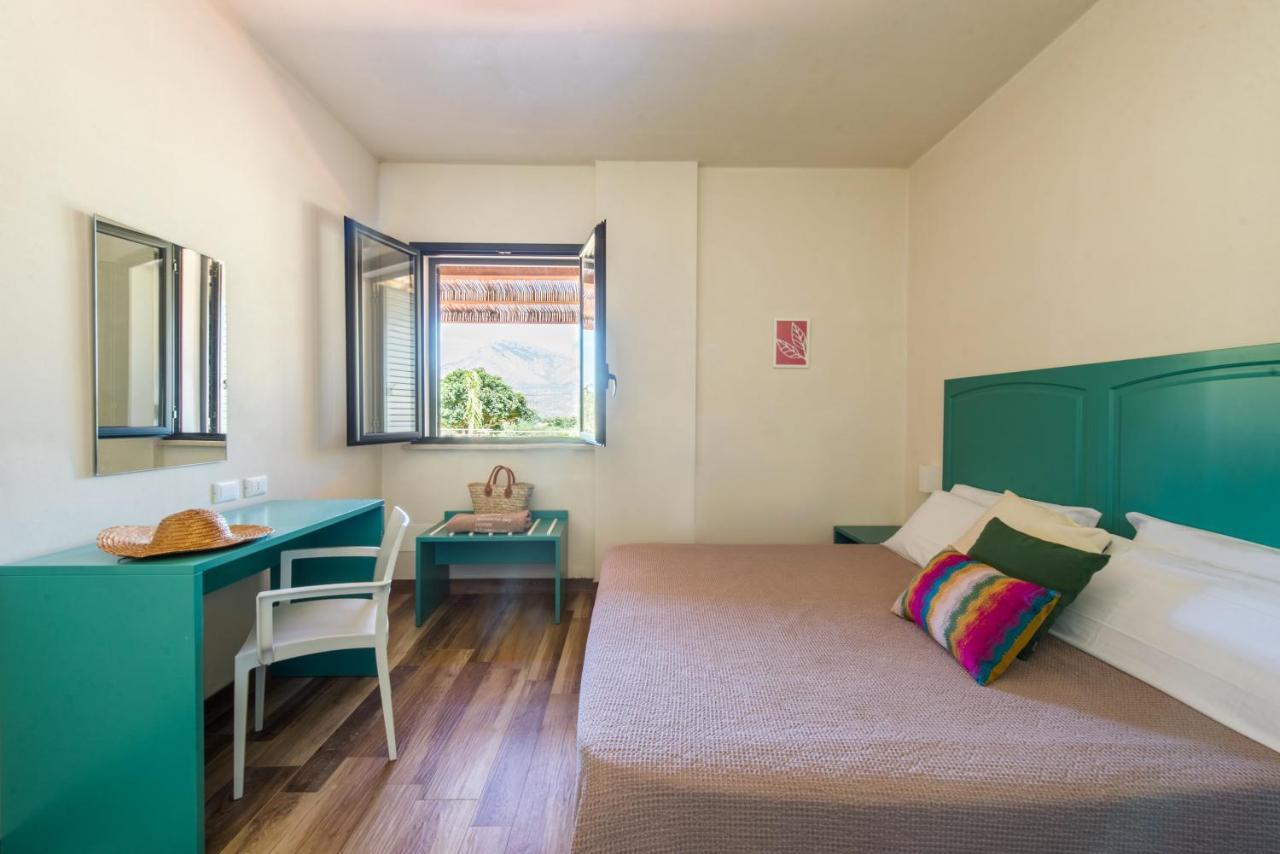 Ulivo Blu Holiday Homes カステッランマーレ・デル・ゴルフォ エクステリア 写真