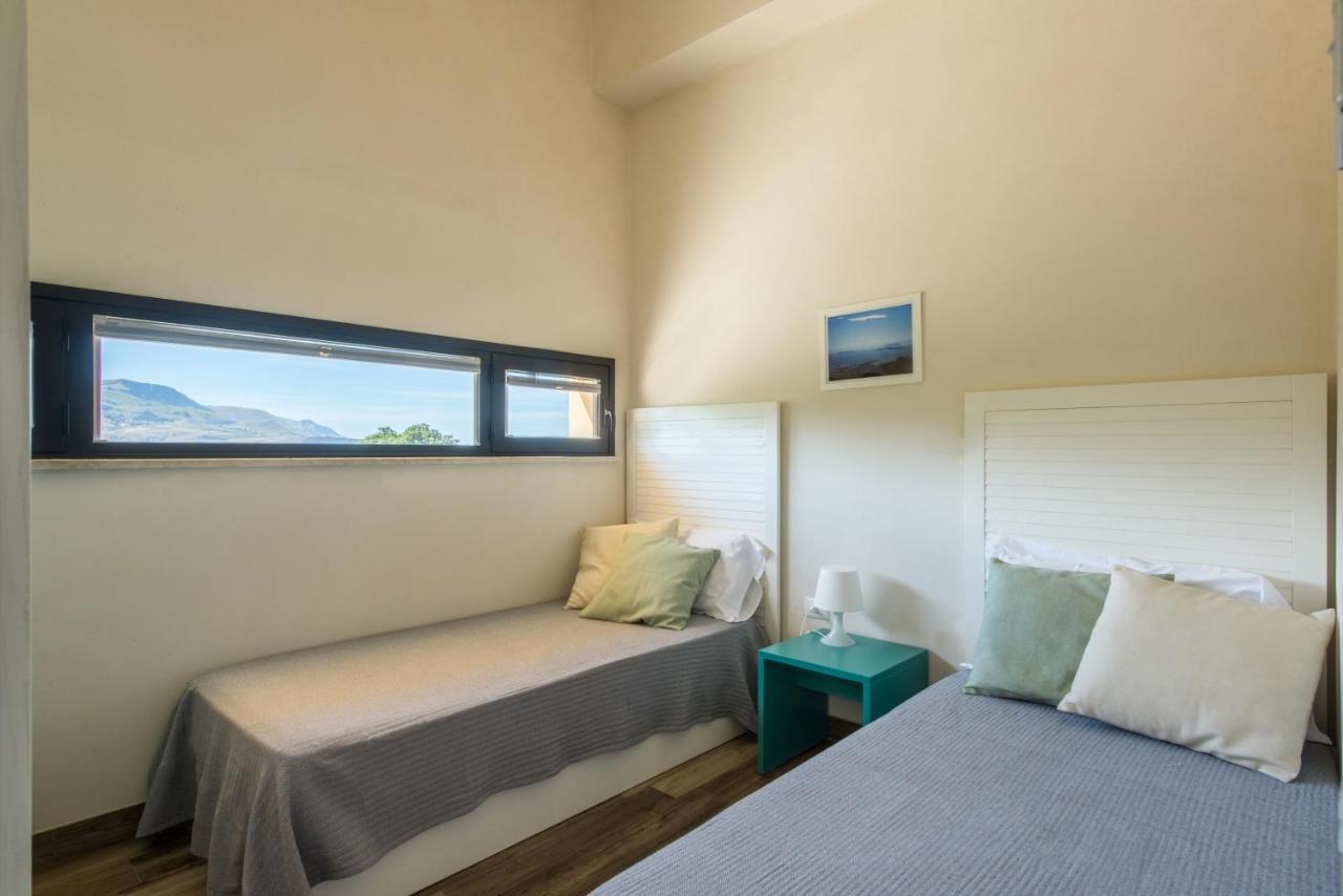 Ulivo Blu Holiday Homes カステッランマーレ・デル・ゴルフォ エクステリア 写真