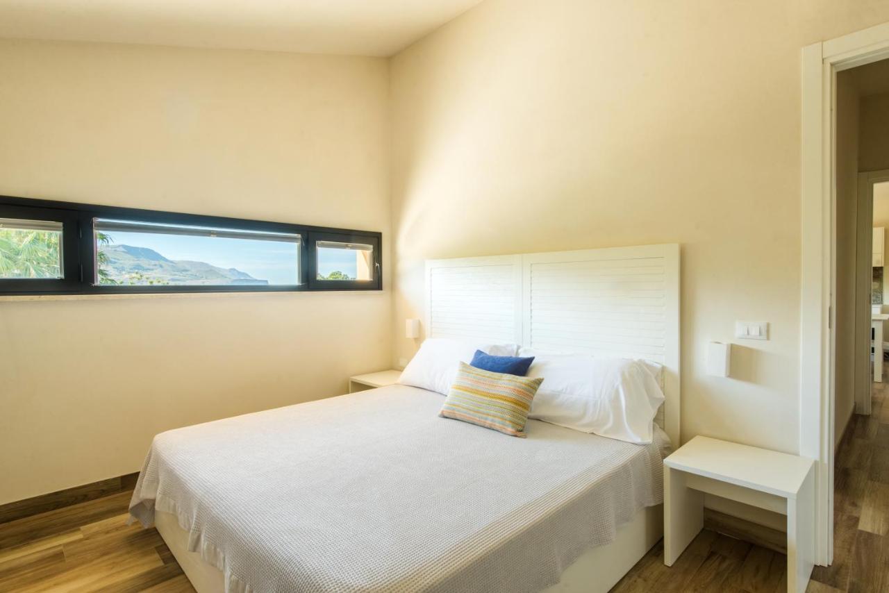 Ulivo Blu Holiday Homes カステッランマーレ・デル・ゴルフォ エクステリア 写真